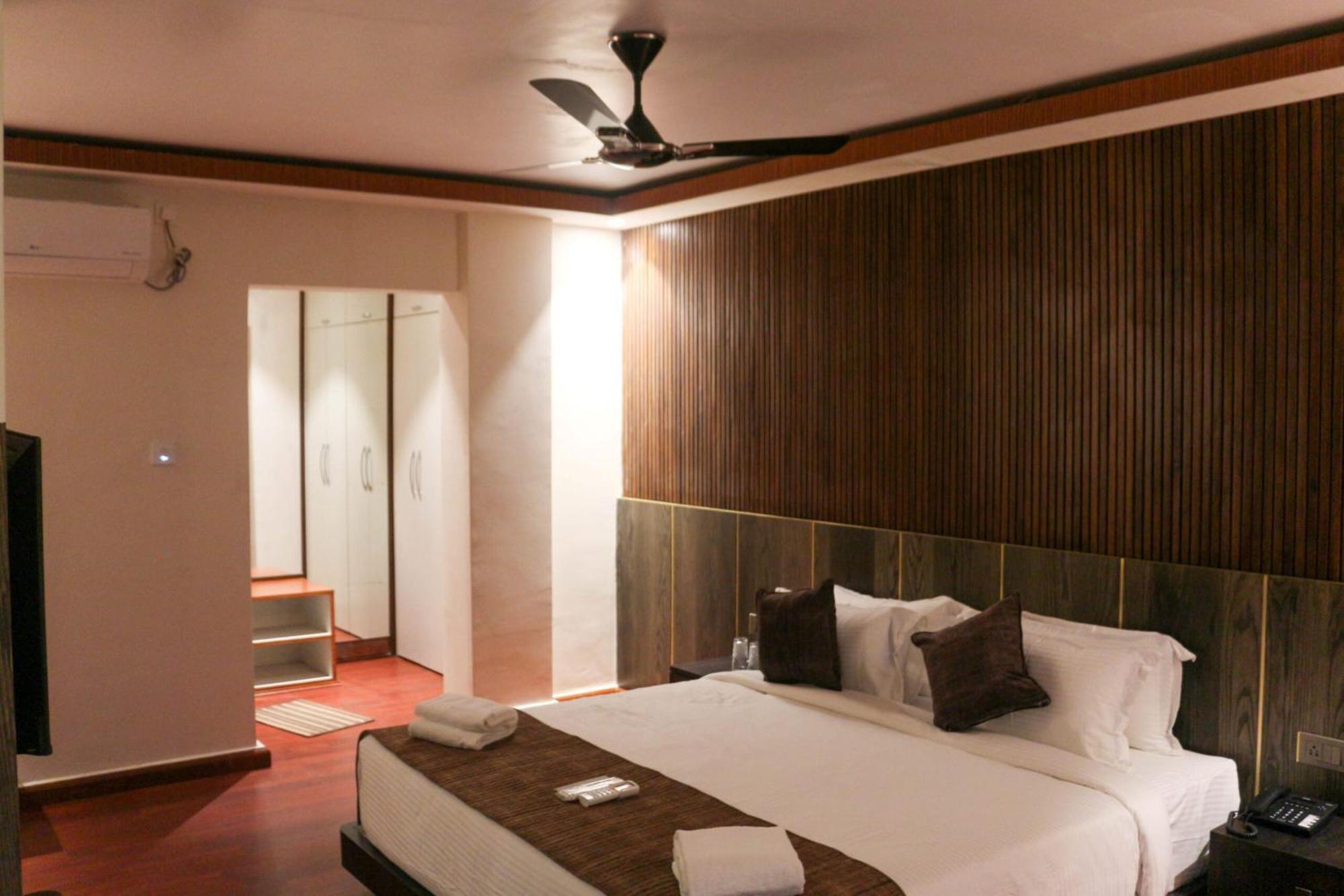Hotel Obsidian Blue Itānagar Extérieur photo
