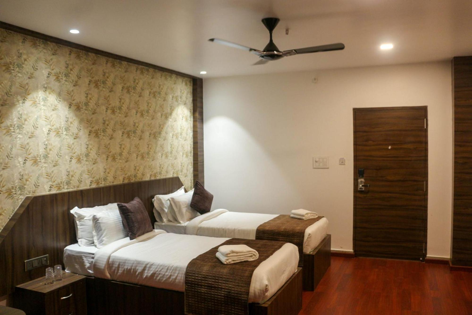 Hotel Obsidian Blue Itānagar Extérieur photo